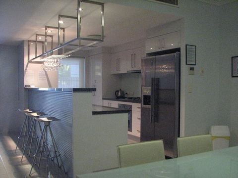 Beachfront Holiday Apartment To Rent For Short And Long Stays - Australian Directory 1