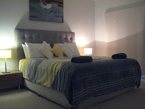 Beachfront Holiday Apartment To Rent For Short And Long Stays - Australian Directory 6