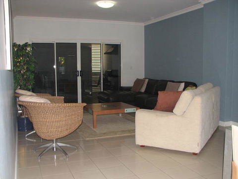 Beachfront Holiday Apartment To Rent For Short And Long Stays - Australian Directory 3