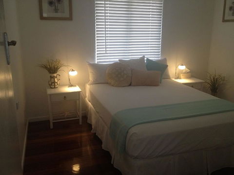 Hampton Cottage- Delightful Cottage Bring Your Dog! - Australian Directory 6