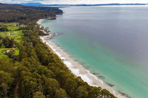 Adventure Bay Holiday Home - Australian Directory 11