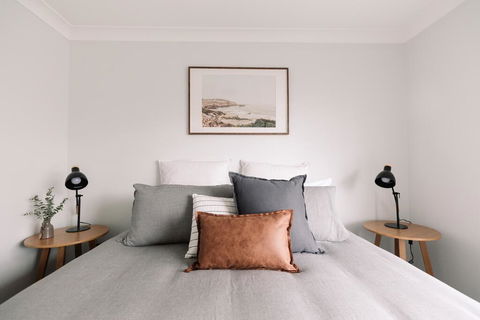 'Comfy & Cosy' - Close To Hospital, Cadia And Early Riser CafÃ© - Australian Directory 0