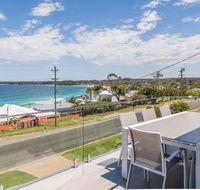 'Salt  Light' Mollymook - Australian Directory
