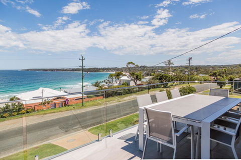 'Salt & Light' Mollymook - Australian Directory 0