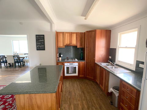 'The Wattles' - True Country Escape Near Wineries - Borenore - Australian Directory 1