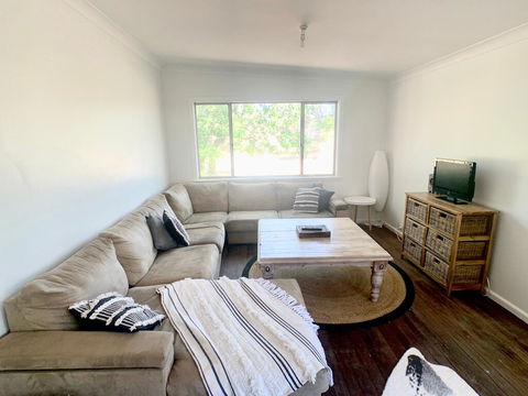 'The Wattles' - True Country Escape Near Wineries - Borenore - Australian Directory 2