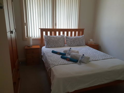 (Pets Welcome) Southern Comfort - Australian Directory 3