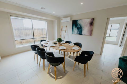 113, Balanchin Street Family Resort In Point Cook - Australian Directory 2