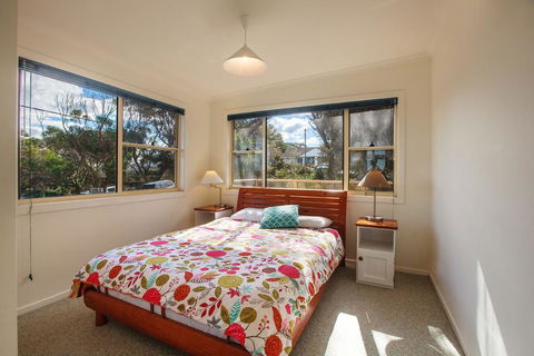164 Mitchell Pde - Spectacular Views - Australian Directory 2