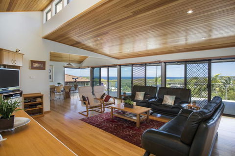 17 Canberra Crescent - Prestige Views At Burrill Lake - Australian Directory 0