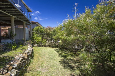 17 Canberra Crescent - Prestige Views At Burrill Lake - Australian Directory 2
