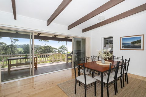 19 Buchan Street - Mollymooks Tee To Sea - Australian Directory 1