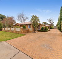 2/3 Wyndham AveCowes - Australian Directory