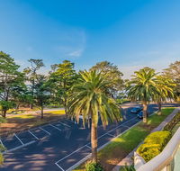 344 The Waves Cowes - Australian Directory