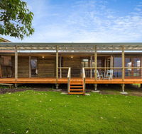 98 Ocean Parade - Rustic Log Cabin - Australian Directory