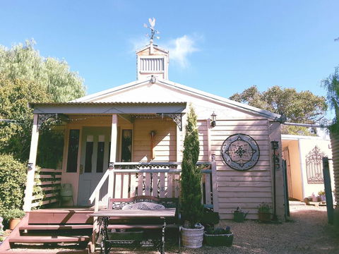 A La Folly - Australian Directory 2