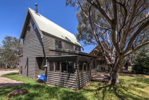 Aaragon - Australian Directory 2