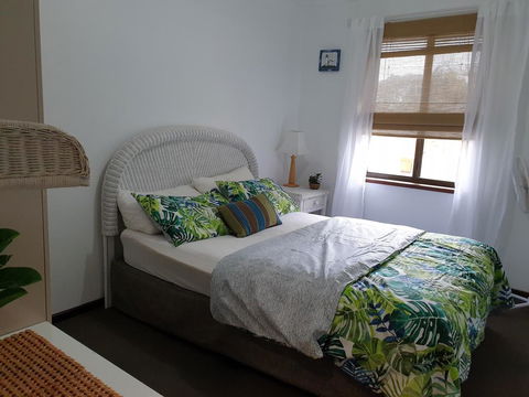 Abbey Beach Cottage - Australian Directory 2