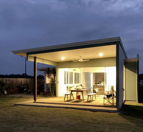 Absolute Beachfront & Secluded New Home - Australian Directory 1