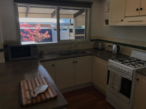 Acacia House - Central Healesville - Yarra Valley - Australian Directory 1