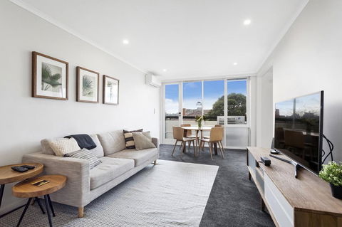 Ace's Place - Australian Directory 1