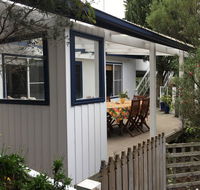 Adrift at Ventnor on Phillip Island Pets - Australian Directory
