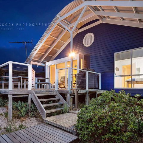 Alchemy On Island Beach - Australian Directory 3