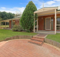 Alpine Mist - Spacious 5 bedroom home - Australian Directory