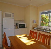Alpine Park Riverside Cottages - Australian Directory
