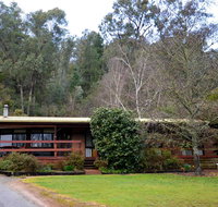 Alrima Lodge Bright - Australian Directory