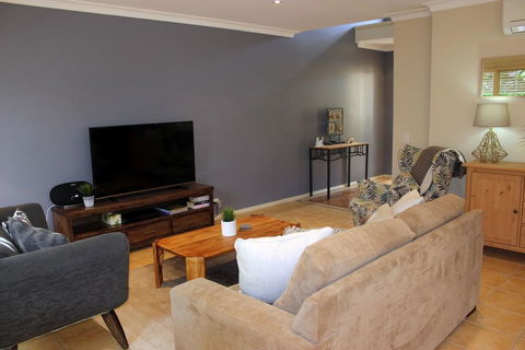 Annie's Place - Australian Directory 2
