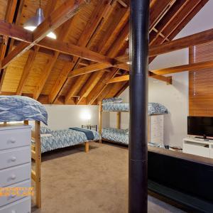 Aosta - Australian Directory 2