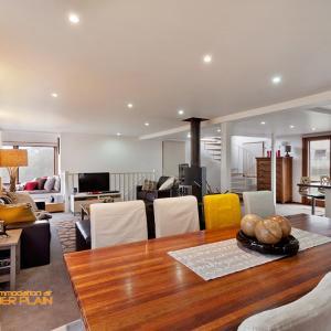 Aosta - Australian Directory 1