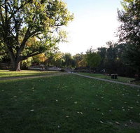 Apple Blossom Retreat - Australian Directory