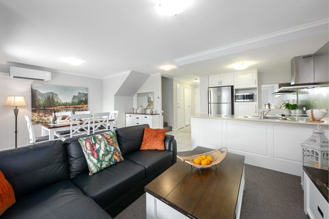 At Rita's - Australian Directory 3