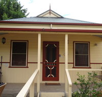 Autumn Affair Cottage 5 - Australian Directory