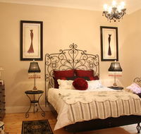 Azalea Cedar-Rose Barossa Valley Villa - Australian Directory