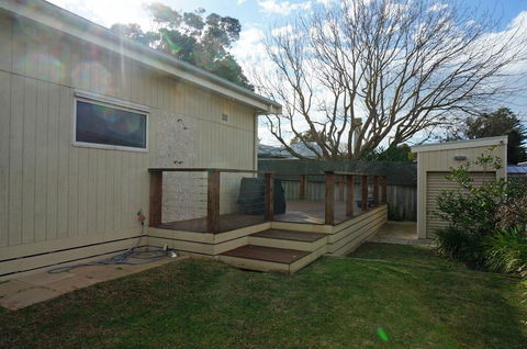 Baillieu Breeze - Australian Directory 2