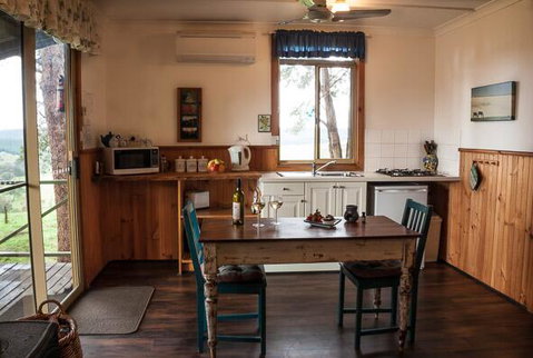 Balingup Heights Hilltop Forest Cottages - Australian Directory 1