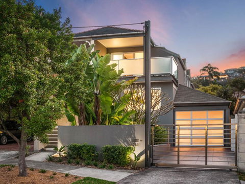 Balmoral Beach Bliss - Australian Directory 1