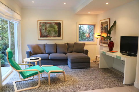 Balmoral Retreat A Garden Haven, 2 Min To Beach - Australian Directory 0