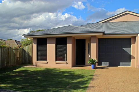 Banksia And Acacia Apartments - Australian Directory 1