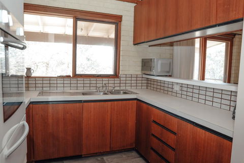 Banksia Beach House - Australian Directory 2