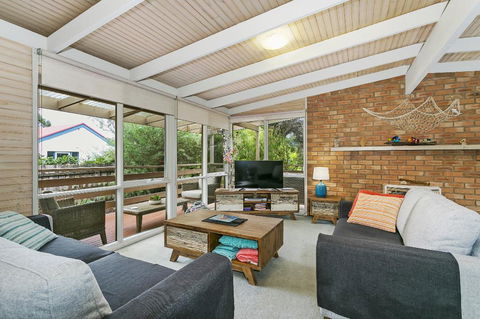 Banksia On The Bay - Australian Directory 2