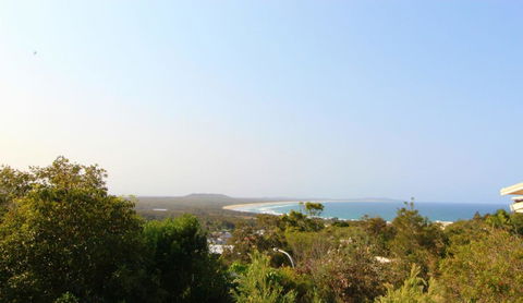 Barefoot, 32 Skyline Crescent, Crescent Head - Australian Directory 0