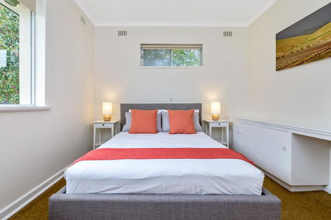 Barossa Idyll - Australian Directory 1