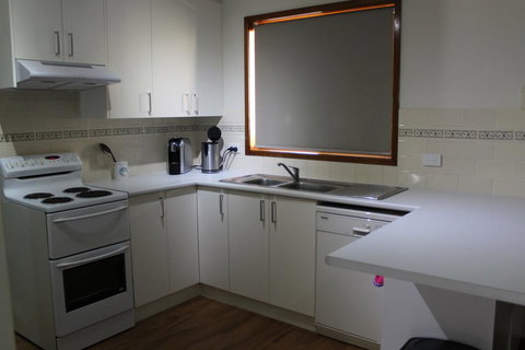 Batehaven Hideaway - Australian Directory 2