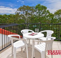 Bayona U8 - Australian Directory