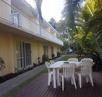 Bayshores Holiday Apartments - Australian Directory
