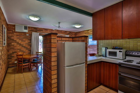 Bayside Holiday Apartments - Australian Directory 3